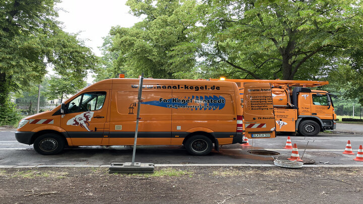 "Mit ARGUS' Augen" IBAK Inspektionsfahrzeuge im Einsatz Zustandserfassung teilgefüllter Großprofile